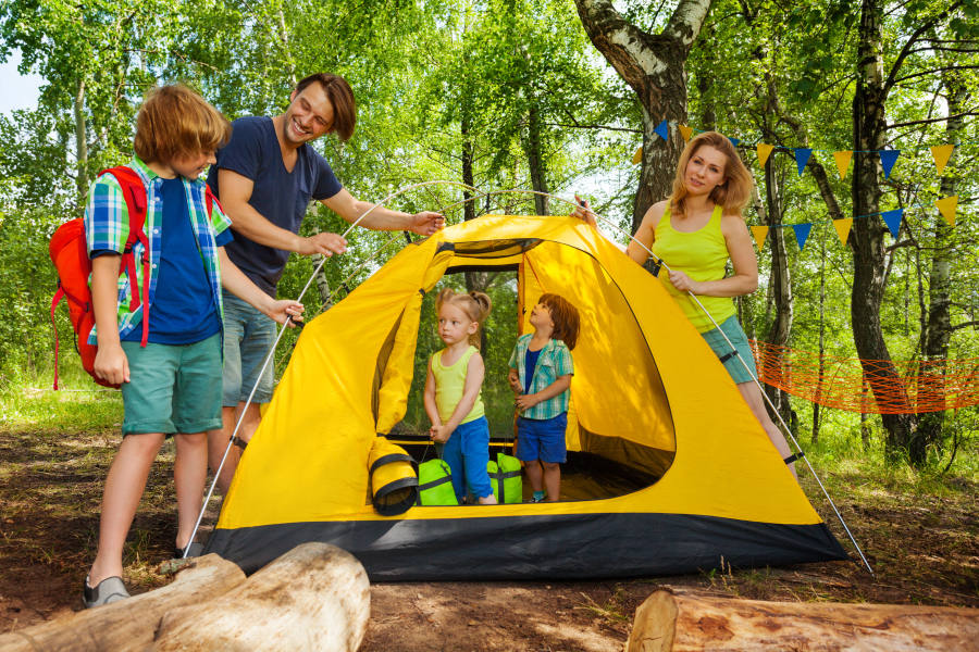 famille dans un camping à La Palmyre